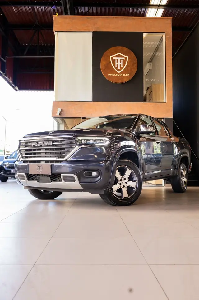 Carro RAM Rampage 2024 Laramie 2.0 Turbo