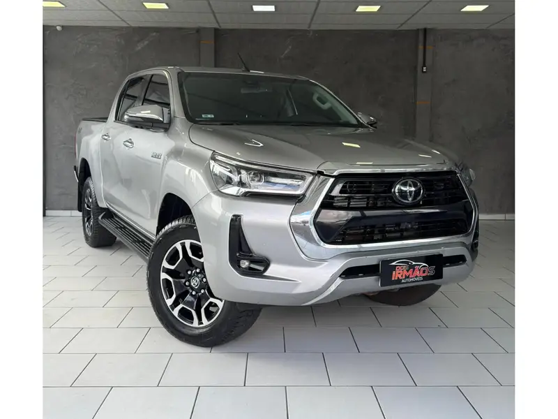 Toyota Hilux Cabine Dupla SRX 2.8 TDI CD 4x4 (Aut)