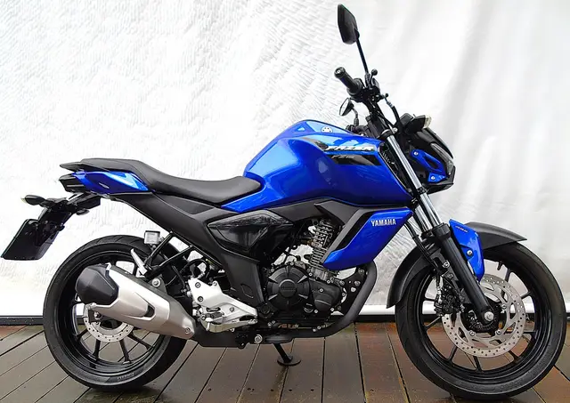Moto Yamaha Fazer FZ15 2023 ABS