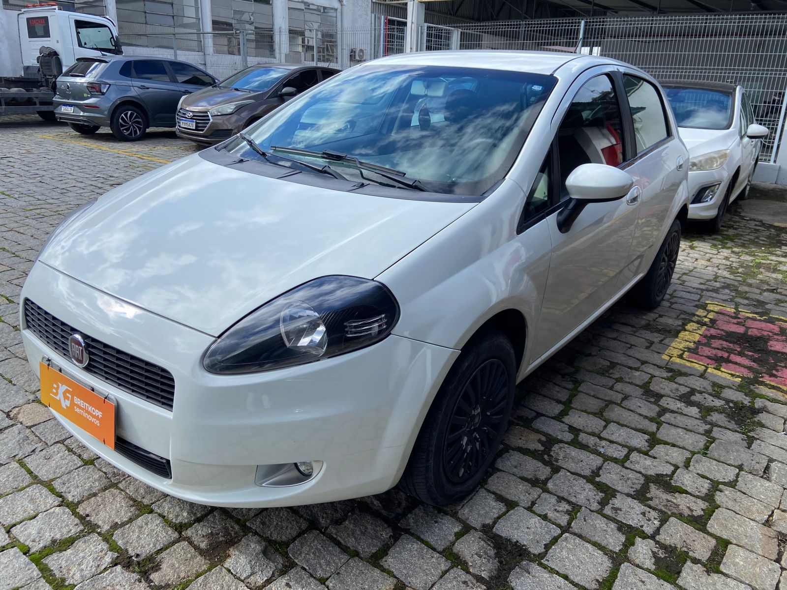 fiat attractive 1.4 (flex)
