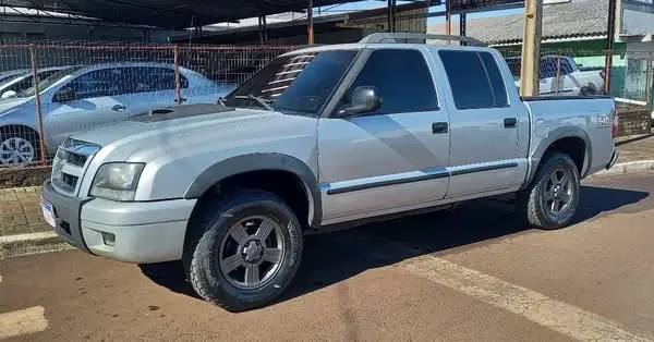 Carro Chevrolet S10 Cabine Dupla 2011 S10 Advantage 4x2 2.4 (Flex) (Cab Dupla)