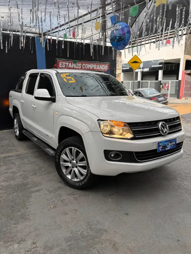 Carro Volkswagen Amarok 2015 2.0 S 4x4 TDi (Cab Dupla)
