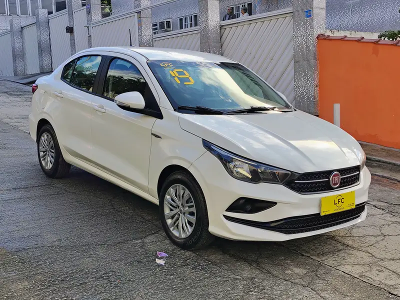 Fiat Cronos 1.8 Drive (Aut) (Flex)