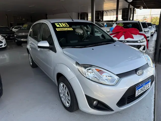 Carro Ford Fiesta Hatch 2013 1.6 (Flex)