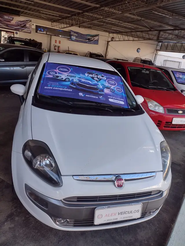 Carro Fiat Punto 2014 Essence 1.6 16V (Flex)