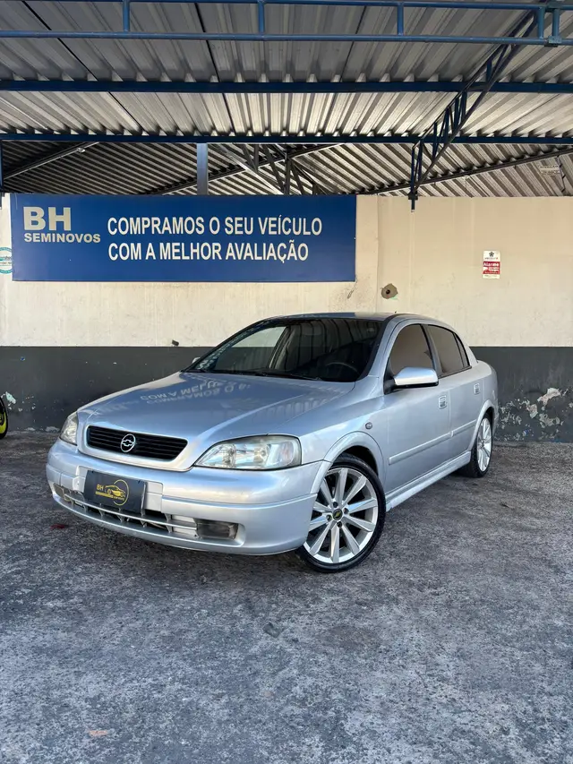 Carro Chevrolet Astra Sedan 2001 GL Milenium 1.8 MPFi