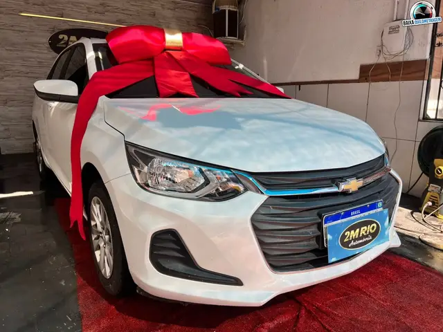 Carro Chevrolet Onix 2023 LT 1.0