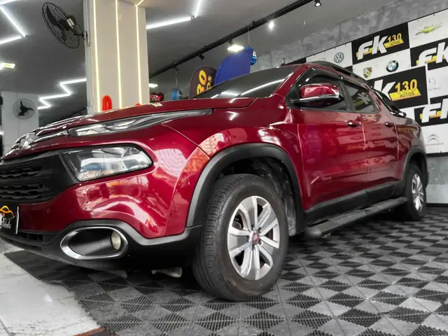 Carro Fiat Toro 2017 Freedom 2.4 TigerShark AT9 (Flex)