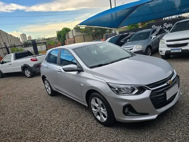 Carro Chevrolet Onix 2023 1.0 Turbo (Aut.)