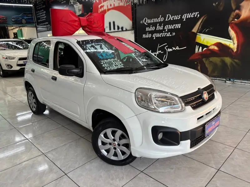 Fiat Uno Attractive 1.0 (Flex) 4p