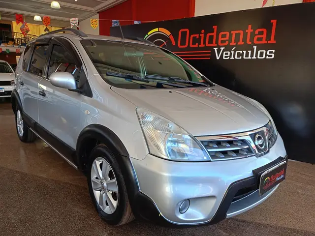 Carro Nissan Livina 2012 X-Gear SL 1.6 16V (flex)