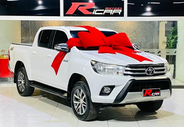 Carro Toyota Hilux Cabine Dupla 2017 Hilux 2.8 TDI SRV CD 4x4 (Aut)