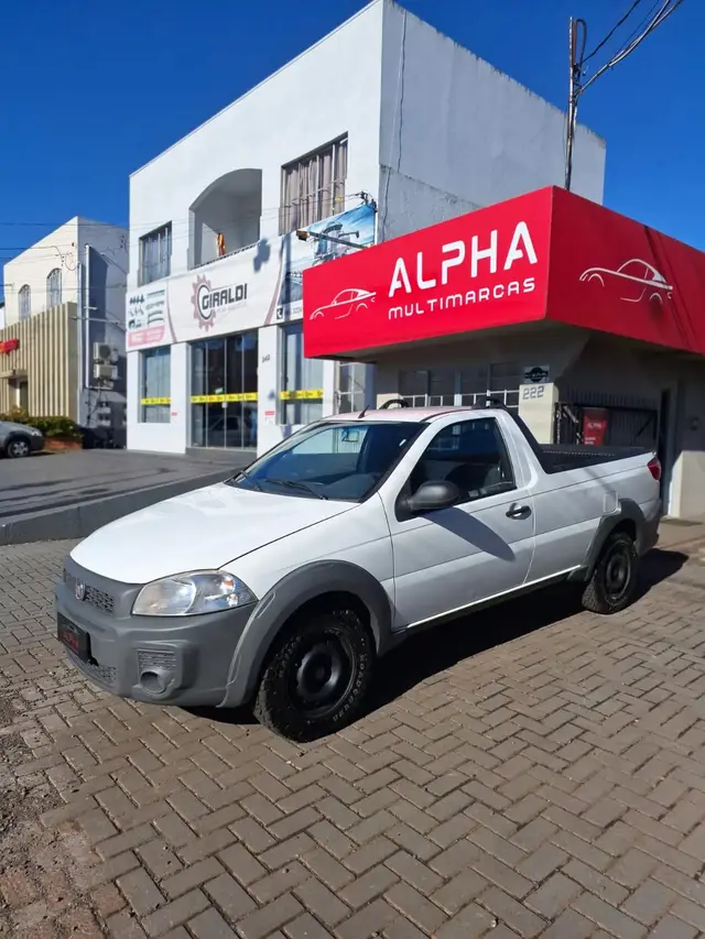 Carro Fiat Strada 2015 Working 1.4 (Flex)