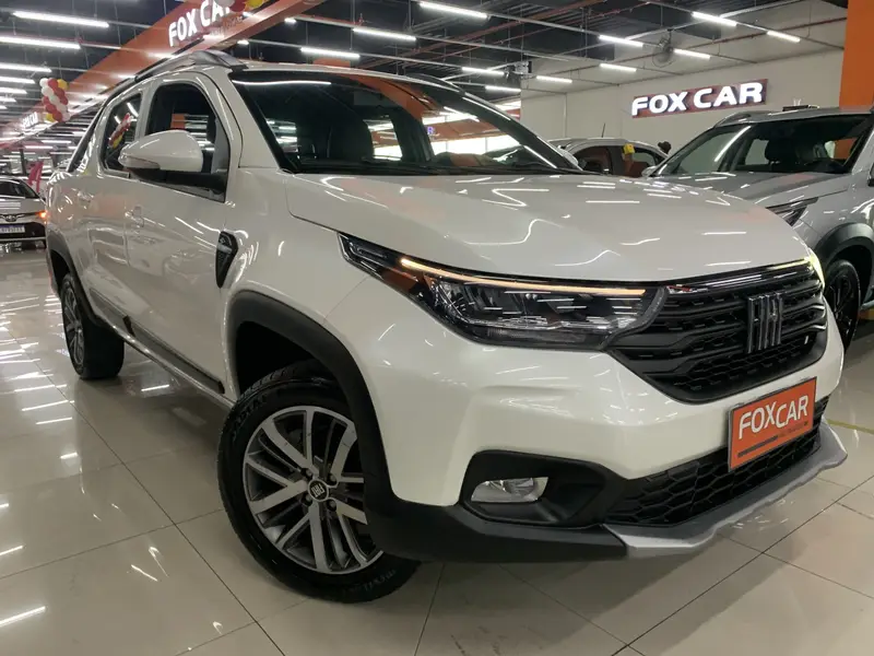 Fiat Strada Volcano 1.3 CD (Flex)