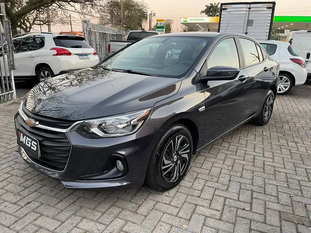 Carro Chevrolet Onix Plus 2024 LT 1.0