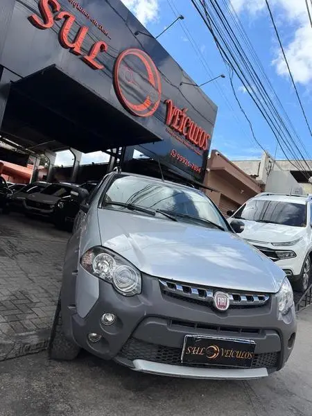 Carro Fiat Strada 2013 Adventure 1.8 16V (Flex) (Cabine Dupla)