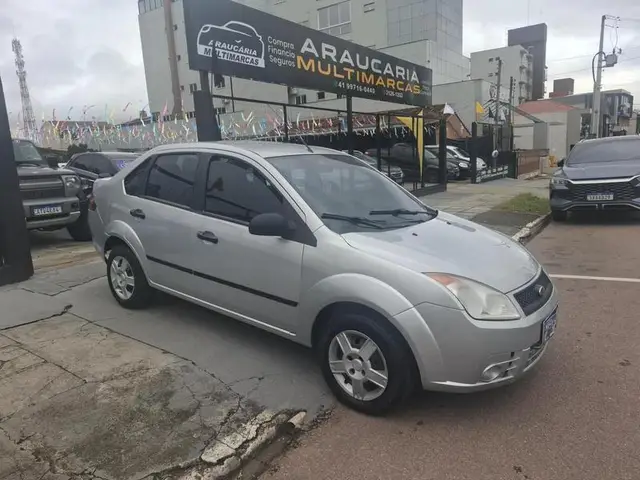 Carro Ford Fiesta Sedan 2008 1.0 (Flex)