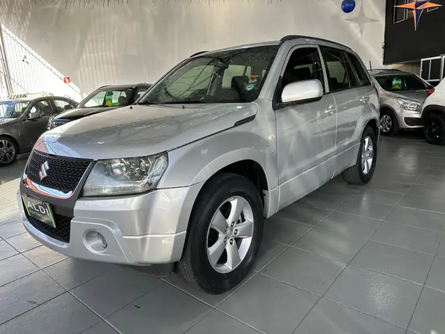 Carro Suzuki Grand Vitara 2011 4x4 2.0 16V