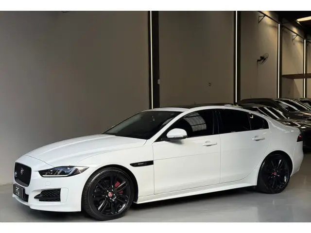 Carro Jaguar XE 2018 2.0 R-Sport 250
