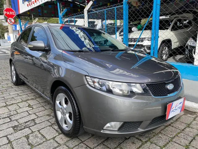 Carro Kia Cerato 2010 1.6 16V