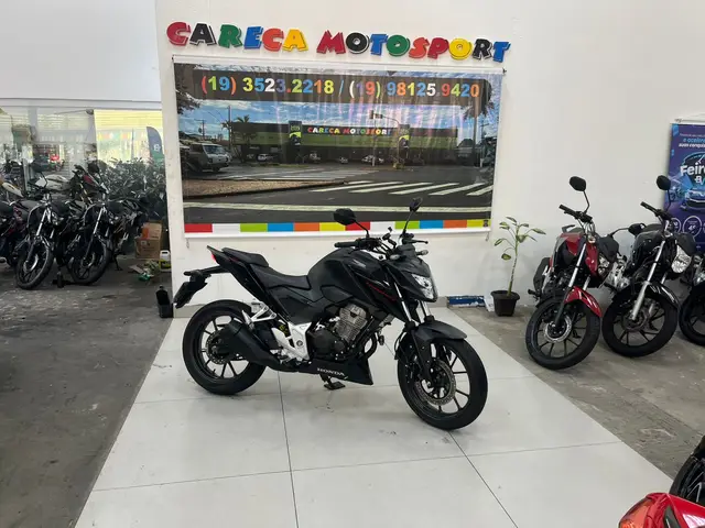 Moto Honda CB 300F Twister 2023 (CBS)