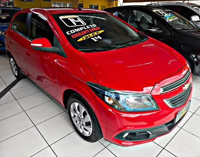 Carro Chevrolet Onix 2014 1.4 LT SPE/4