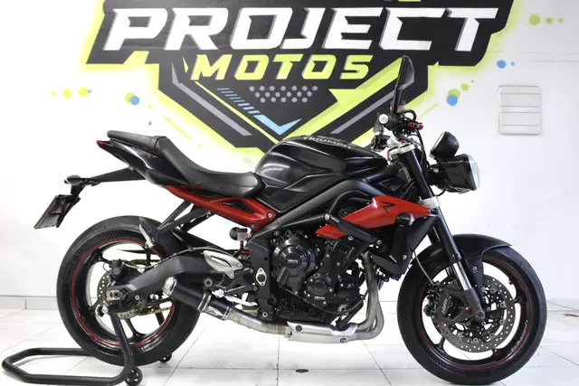 Moto Triumph Street Triple 675 2015 675 (ABS)