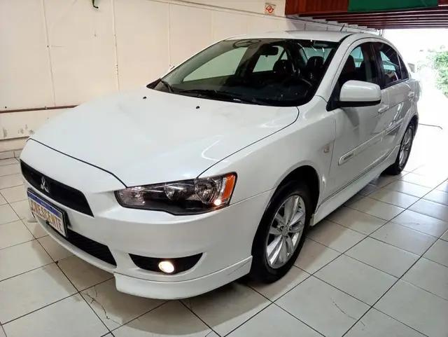 Carro Mitsubishi Lancer 2017 2.0 16V HL CVT