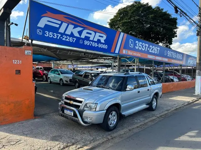 Carro Chevrolet S10 Cabine Dupla 2011 S10 Executive 4x2 2.4 (Flex) (Cab Dupla)