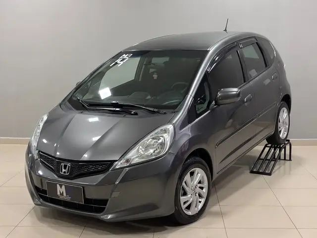 Carro Honda Fit 2014 DX 1.4 (Flex)