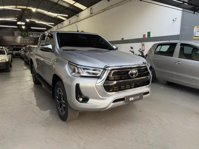 Carro Toyota Hilux Cabine Dupla 2024 SRX 4x4 2.8 Diesel