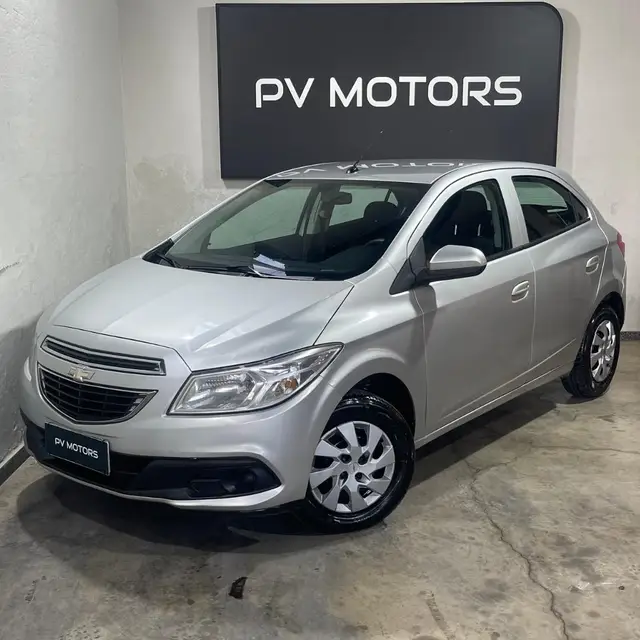 Carro Chevrolet Onix 2014 1.0 LT SPE/4