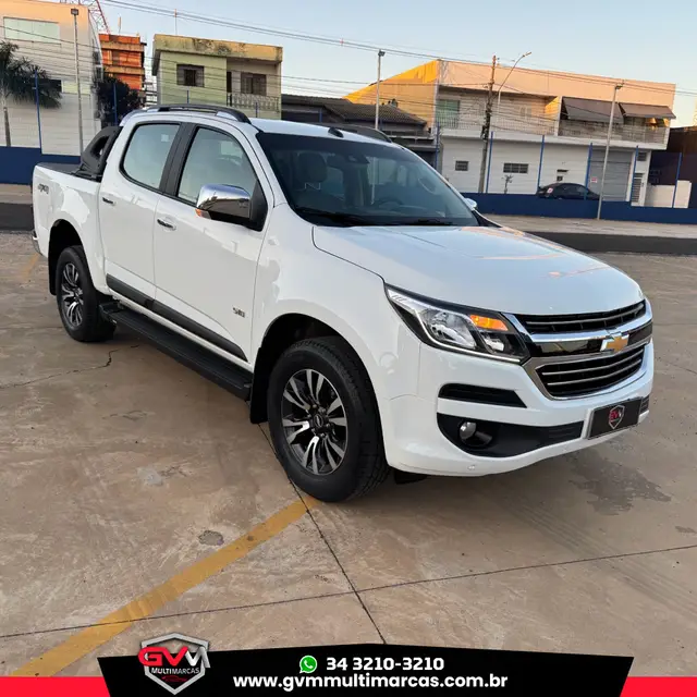 Carro Chevrolet S10 Cabine Dupla 2018 S10 2.5 ECOTEC SIDI LTZ 4WD (Cabine Dupla) (Aut)