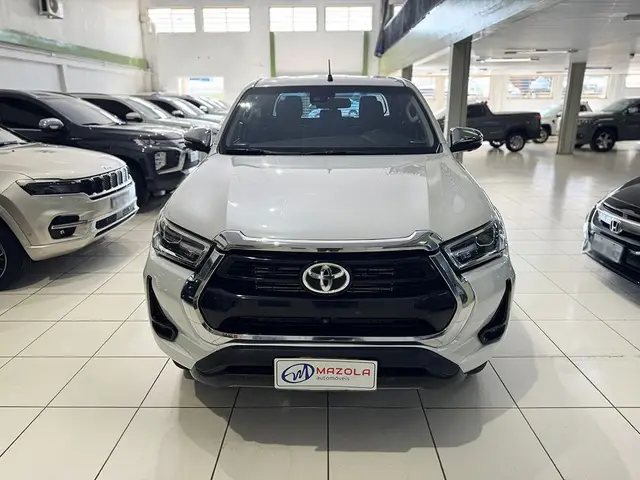 Carro Toyota Hilux Cabine Simples 2024 4x4 2.8 Diesel