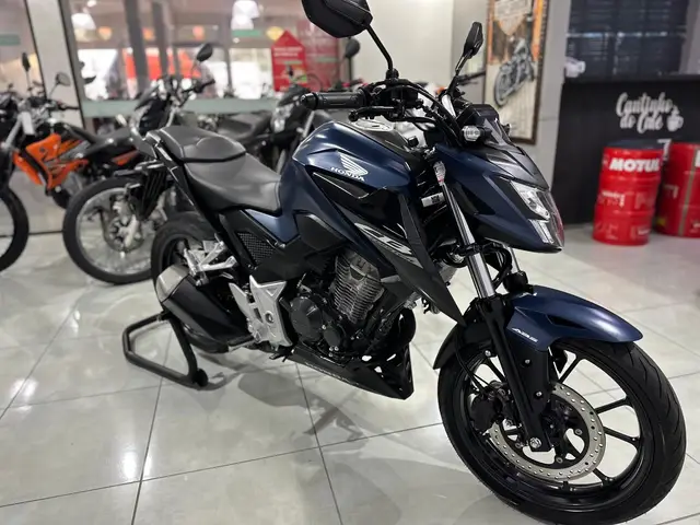 Moto Honda CB 300F Twister 2025 (ABS)