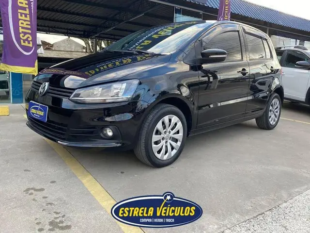 Carro Volkswagen Fox 2017 1.0 MPI Trendline (Flex)