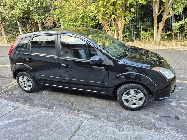 Carro Ford Fiesta Hatch 2008 1.0 (Flex)