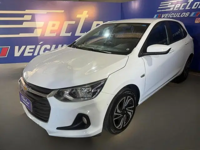 Carro Chevrolet Onix 2024 1.0