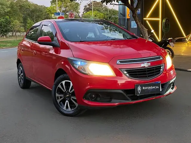 Carro Chevrolet Onix 2013 1.4 LT SPE/4
