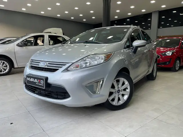 Carro Ford New Fiesta Sedan 2011 SE 1.6 (Flex)