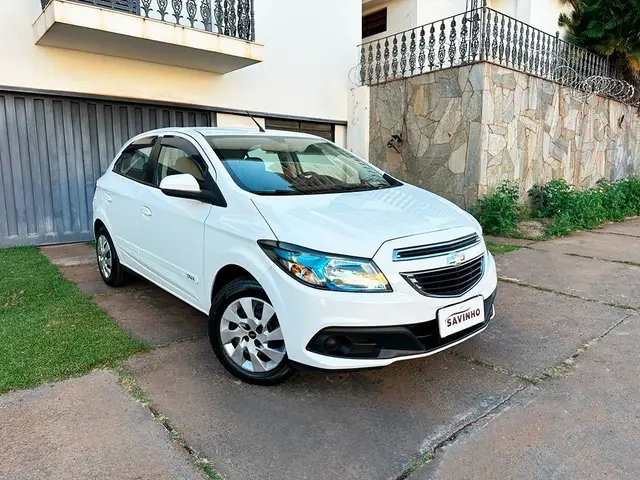 Carro Chevrolet Onix 2014 1.4 LT SPE/4