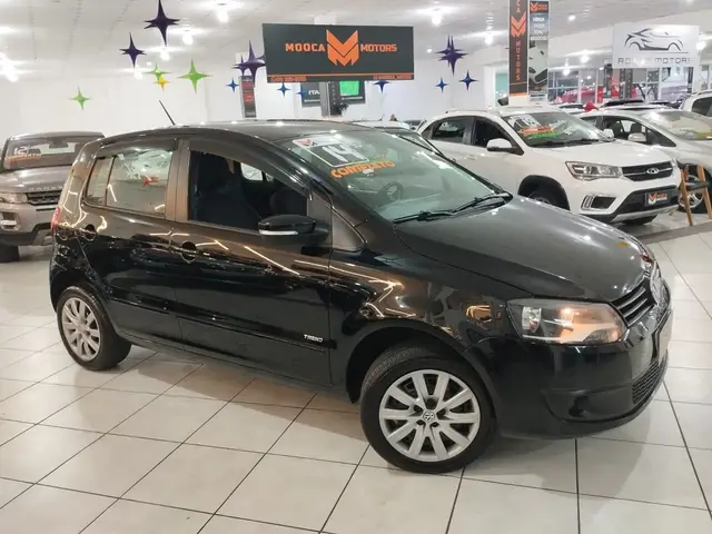 Carro Volkswagen Fox 2014 1.0 TEC (Flex) 4p