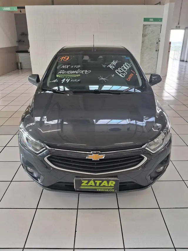 Carro Chevrolet Onix 2019 1.4 LTZ SPE/4 (Aut)
