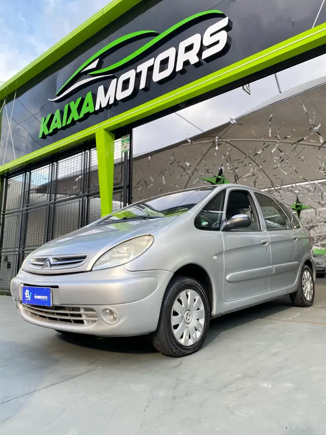 Carro Citroën Xsara Picasso 2005 Exclusive 2.0 16V (aut)