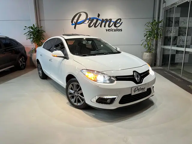Carro Renault Fluence 2016 2.0 16V Privilege X-Tronic (Flex)