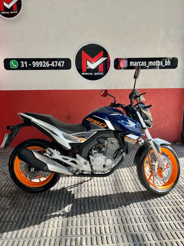 Moto Honda CB 250F Twister 2020 Standard