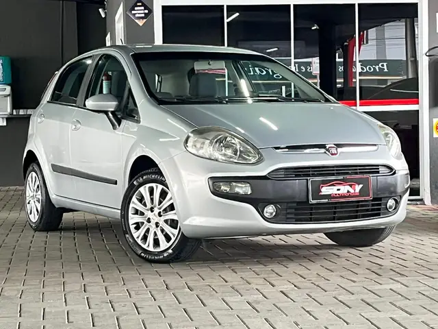 Carro Fiat Punto 2013 Attractive 1.4 (Flex)