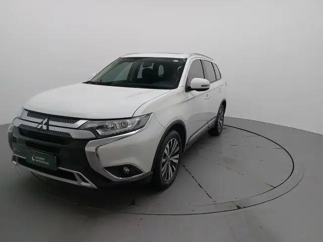 Carro Mitsubishi Outlander 2022 2.0 HPE CVT