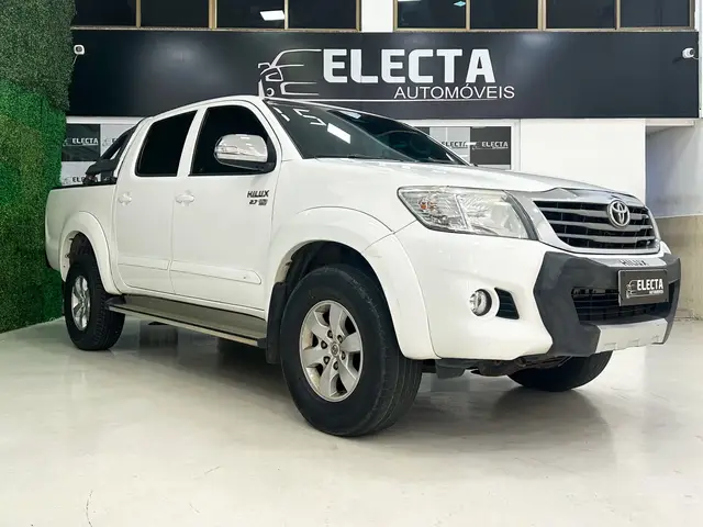 Carro Toyota Hilux Cabine Dupla 2015 Hilux 2.7 SR CD 4x2 (Flex) (Aut)