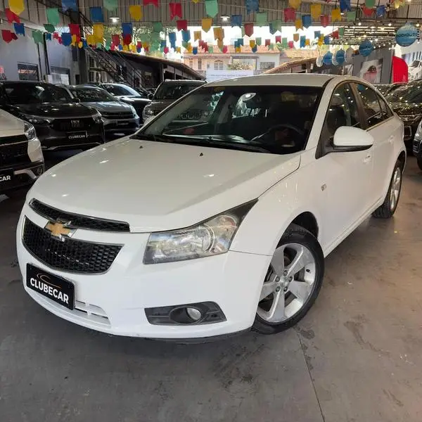 Carro Chevrolet Cruze Sport6 2013 LT 1.8 16V Ecotec (Flex)
